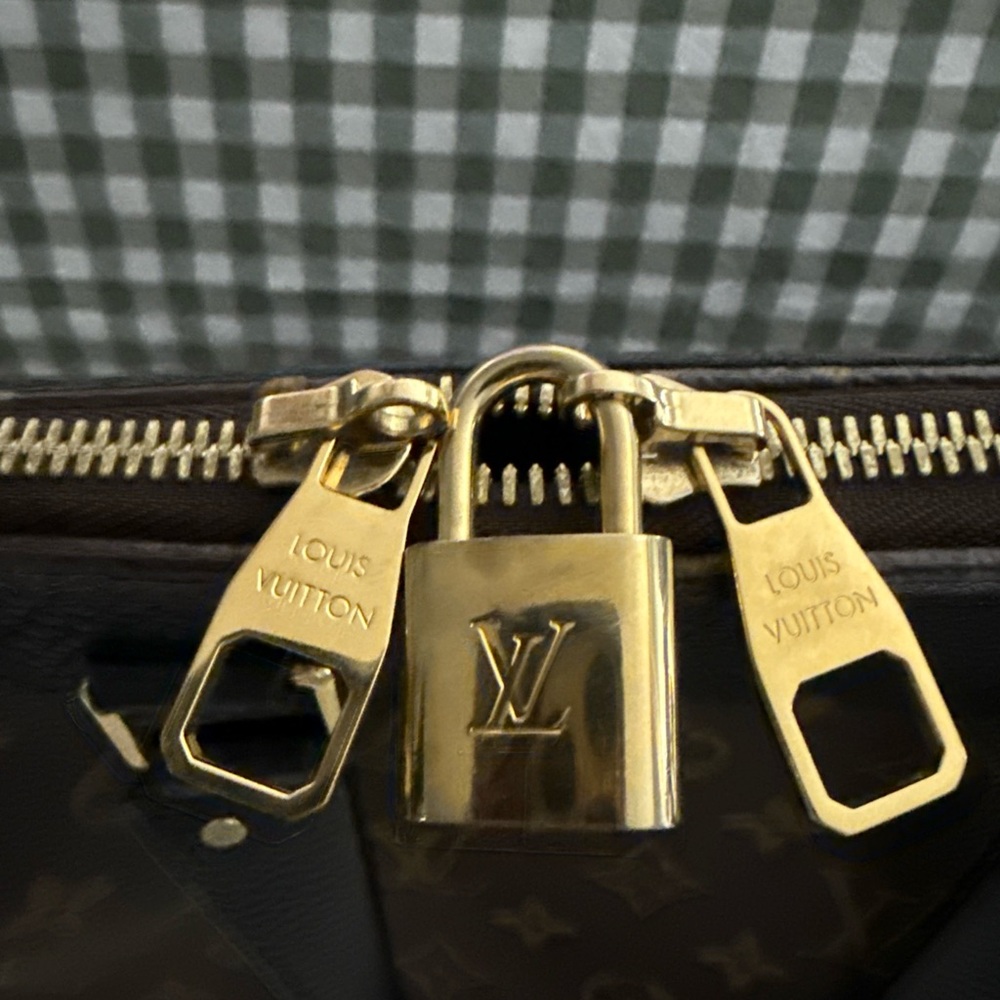 Louis Vuitton Retiro NM Monogram Satchel - Picture 9 of 16